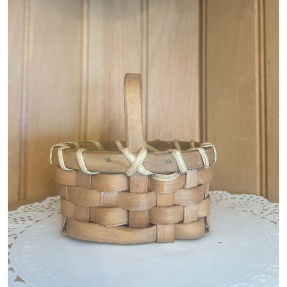 Vintage Handwoven Small Oak Splint Wooden Basket Handle Rustic Decor - Picture 1 of 8